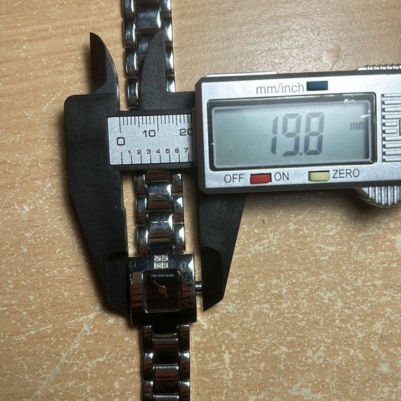 Ladies Hot Diamonds Watch - Picture 12 of 15
